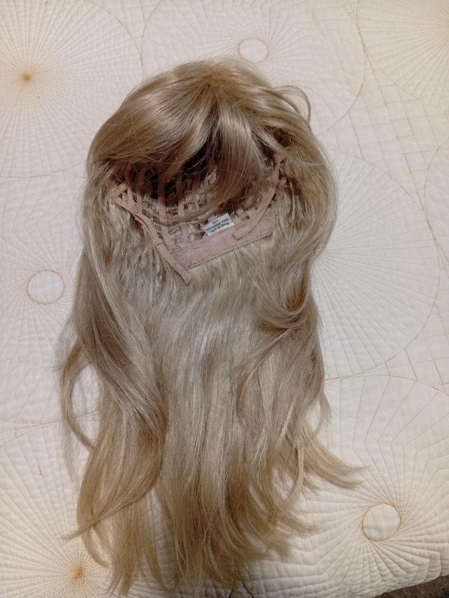 Peluca Rubia Beige y Dorada