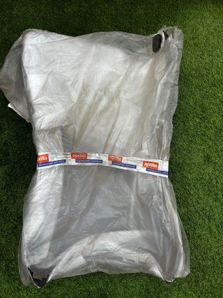 Quilla Aprilia Sonic Negra