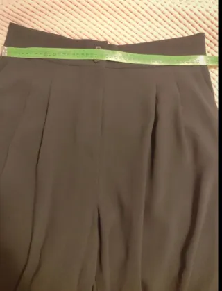 Traje pantalón y chaleco Zara negro