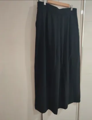 Traje pantalón y chaleco Zara negro
