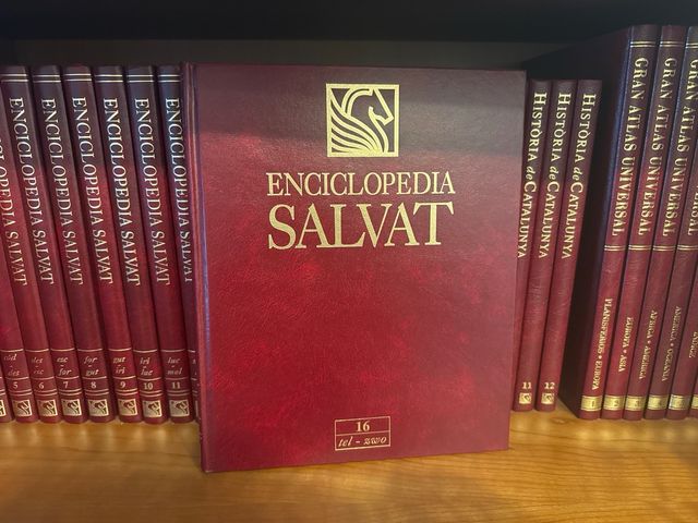 3 coleciones completas de distintos ambitos