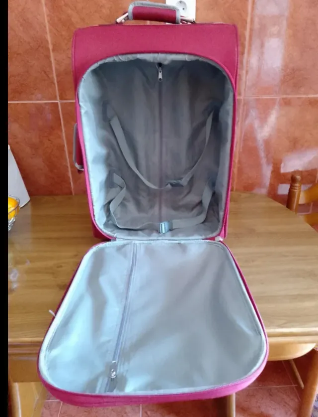 Maleta de viaje rosa
