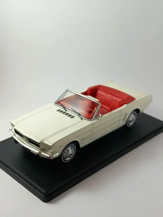 Ford Mustang Convertible  1965 Coleccionista 1:24