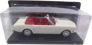 Ford Mustang Convertible  1965 Coleccionista 1:24