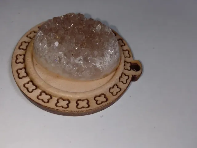 Colgante Piedra Mineral Natural y Madera