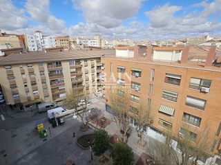 Ático en venta en Feria en Albacete