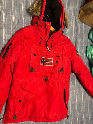 Abrigo Norway Rojo Talla M