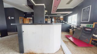 Local comercial en venta en Las Lagunas en Mijas