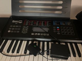 Teclado Rock Jam RJ761 con accesorios