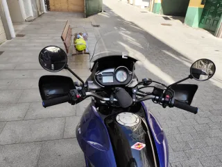 Honda Transalp 700 Azul con Baúl