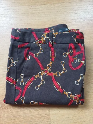 Pantalón Zara estampado mujer chino