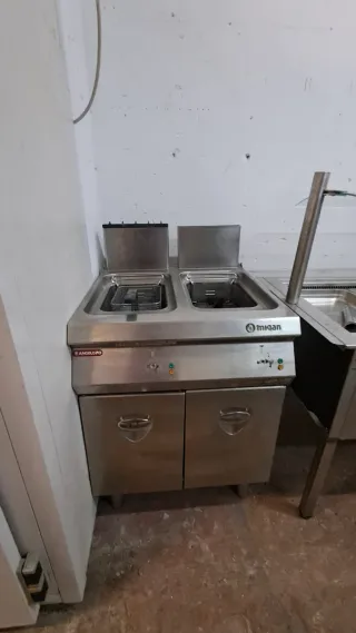 Para reparar  Freidora doble Angelo Po