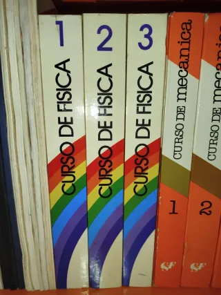 Curso de Física de 3 volúmenes.