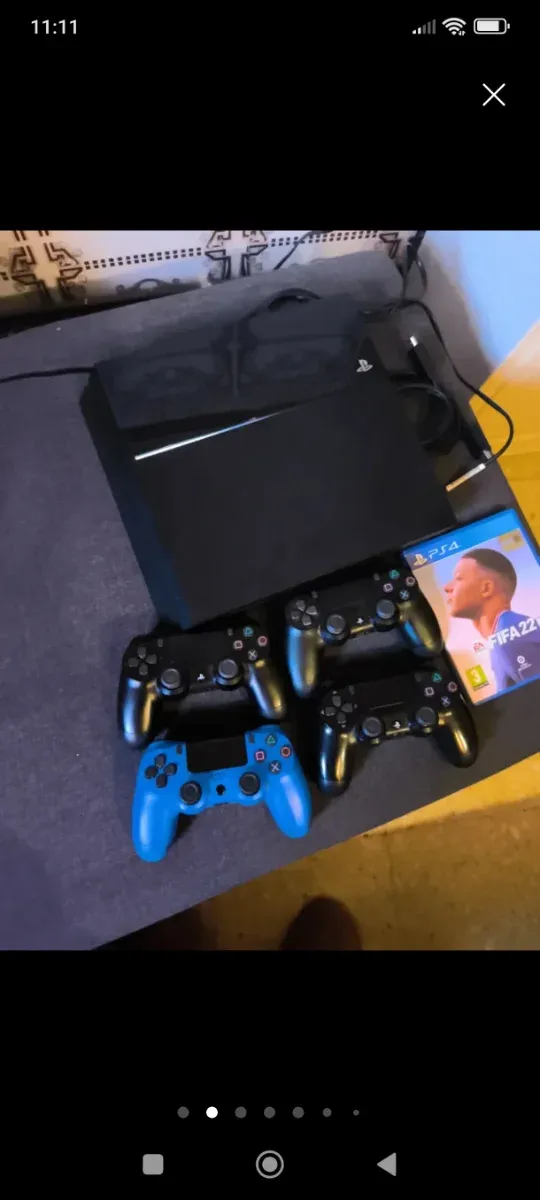 PS4 500GB + 4 Mandos + FIFA 22