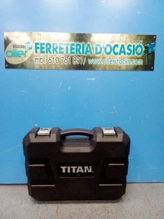 Taladro Percutor Titan 710W con maletín