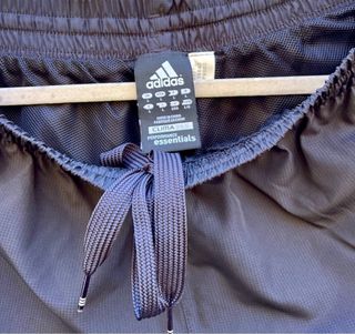 Pantalón corto “ Adidas “
