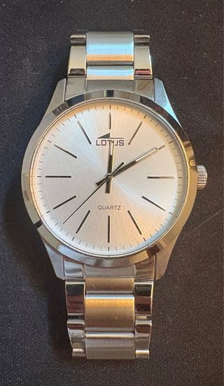 Reloj Lotus Plata y Blanco