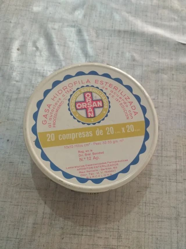 Cajita metálica Año 1975