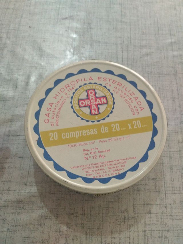 Cajita metálica Año 1975