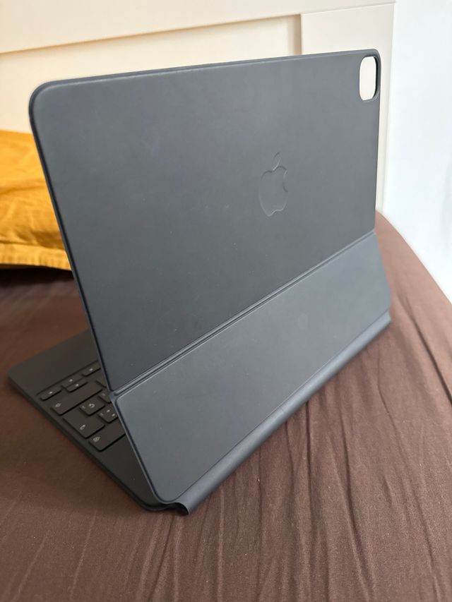 iPad Pro 12.9 4ª Gen Plata, Magic Keyboard, Pencil