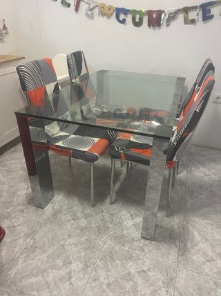 Mesa de comedor cristal y metal