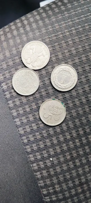 Lote de 4 monedas antiguas