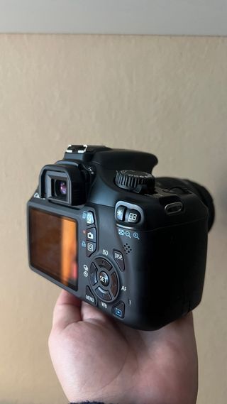 Cámara Canon EOS 1100D Negra