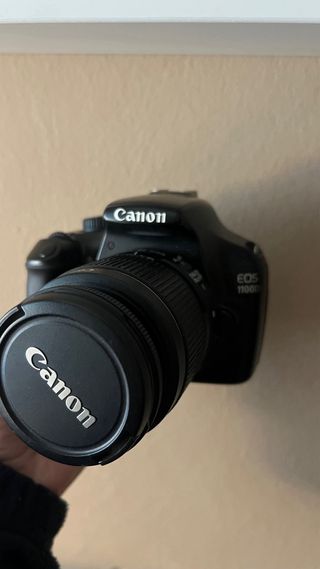 Cámara Canon EOS 1100D Negra