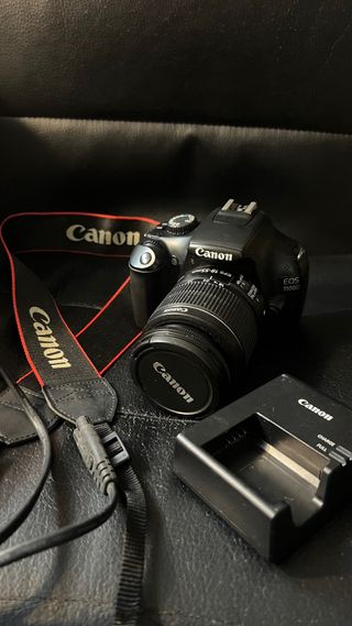 Cámara Canon EOS 1100D Negra