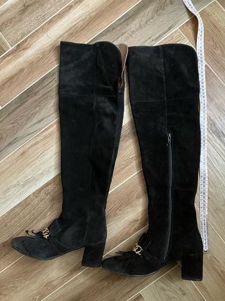 Stivali neri pelle frange catena