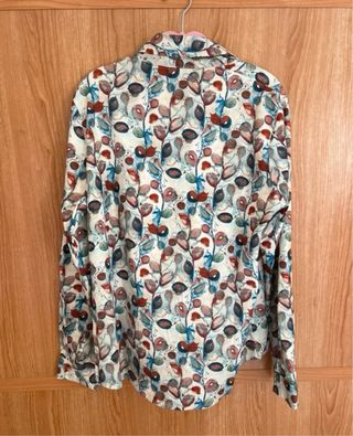 Blusa manga larga acuarela hojas