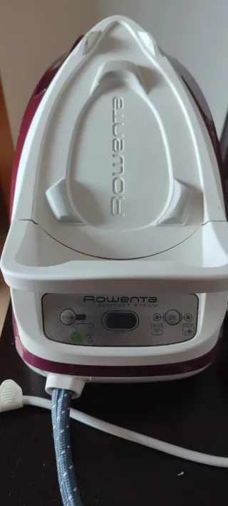 Centro de Planchado Rowenta Compact Steam