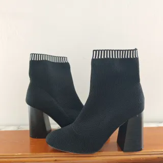 Botines calcetín tacón negro