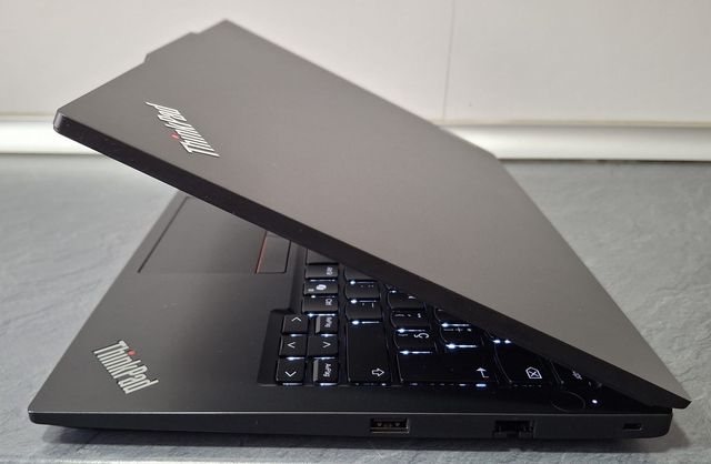 Lenovo Thinkpad E14 Intel Ultra 5 32GB 512GB SSD