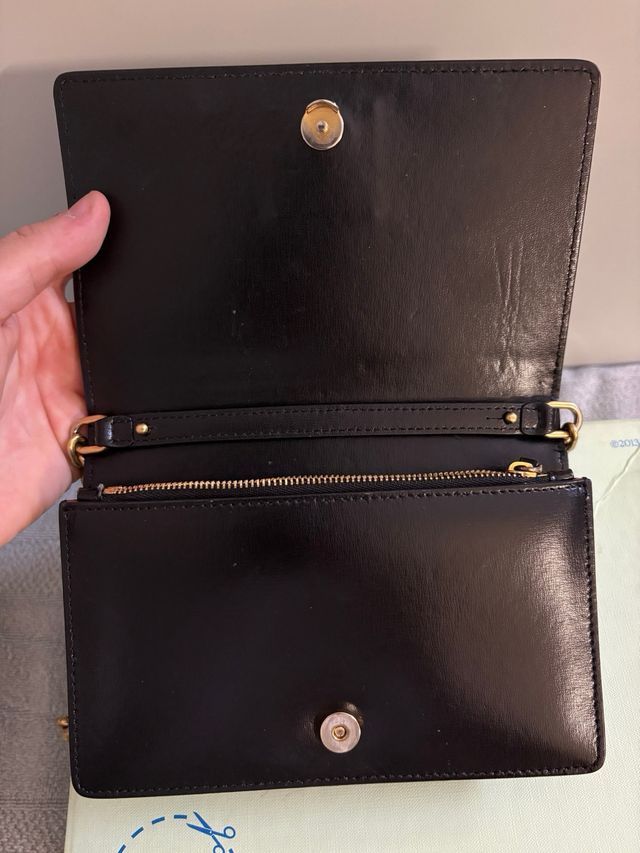 Borsa Off-White Pelle Nera Dettagli Oro