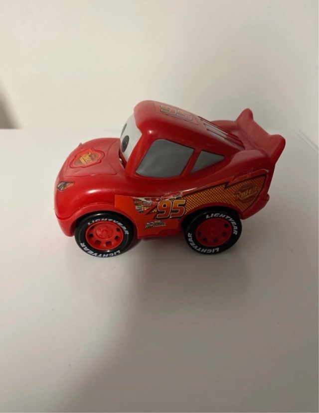 Coche Rayo McQueen Musical