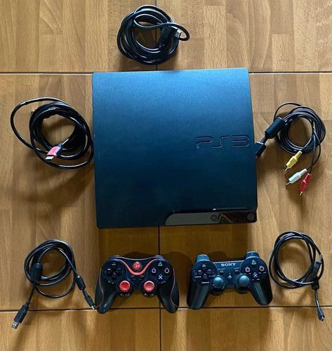 ps3 slim completa en caja muy cuidada y completa