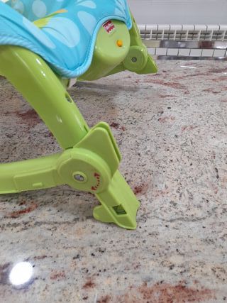 Hamaca bebé Fisher-Price león