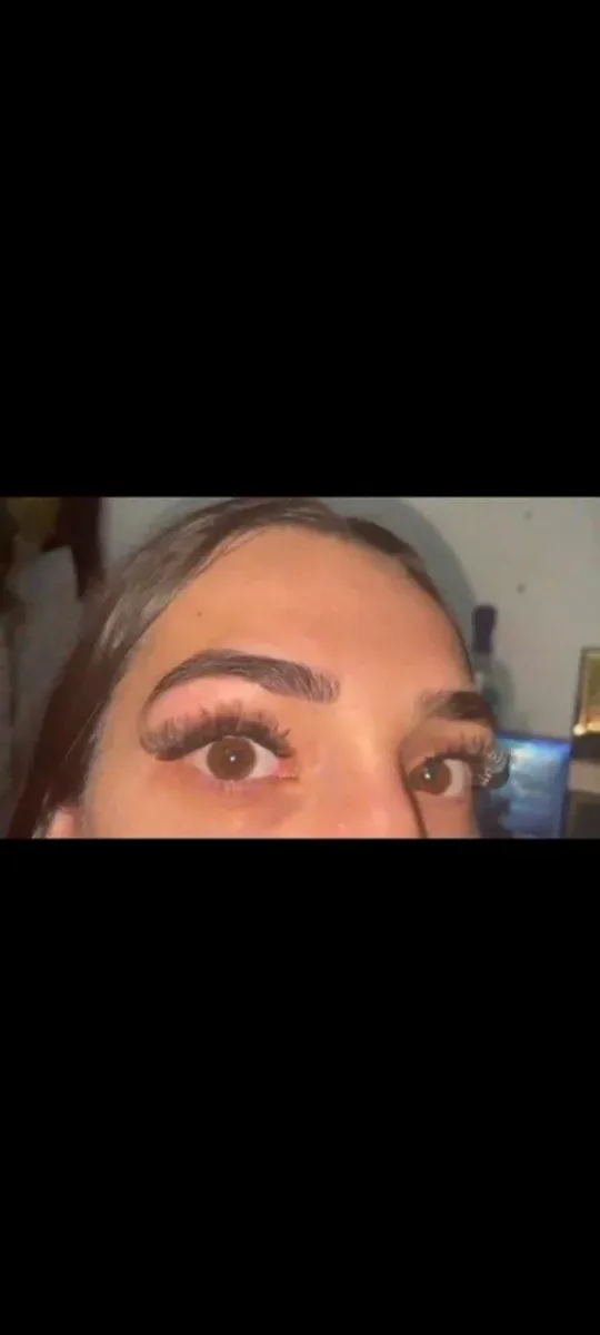 Pestañas, Cejas con Henna y Depilación