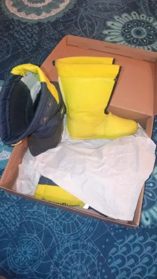 Botas Nieve Niños Talla 32 KangoROOS