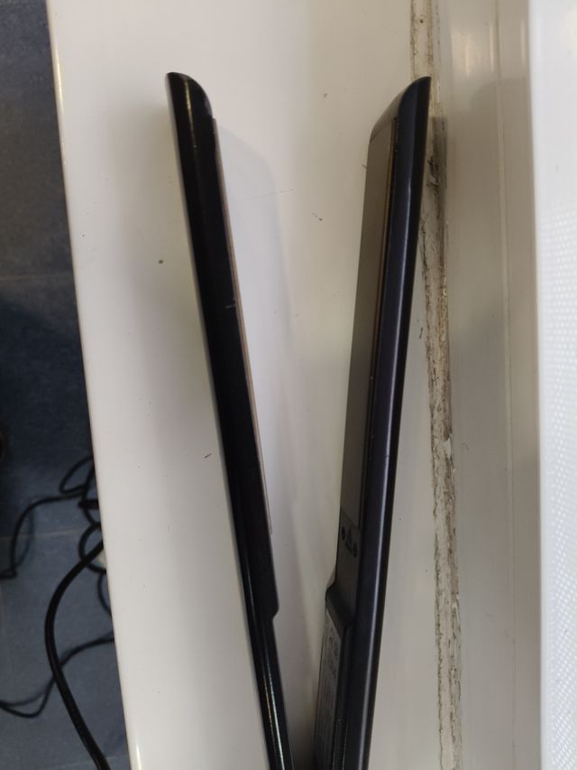 Plancha de pelo K6 negra