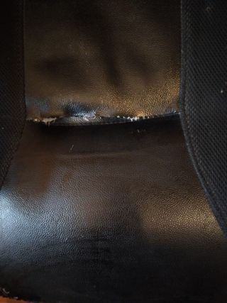 Silla giratoria de oficina negra