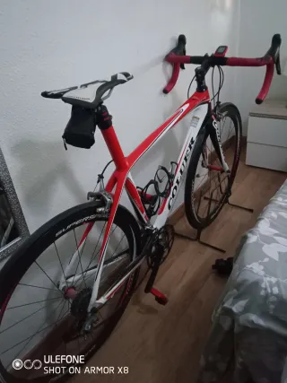 Bicicleta de carretera Coluer toda carbono y rueda