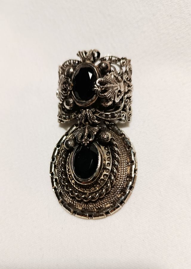 Spilla vintage stile Barocco onice nero