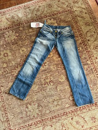 Jeans T40 bootcut Low Rise (cadera)