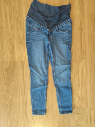 Pantalones premamá. 1 vaquero y 1 chino