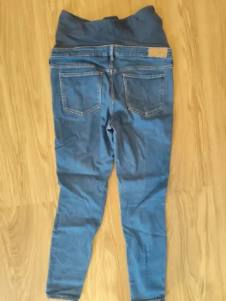 Pantalones premamá. 1 vaquero y 1 chino