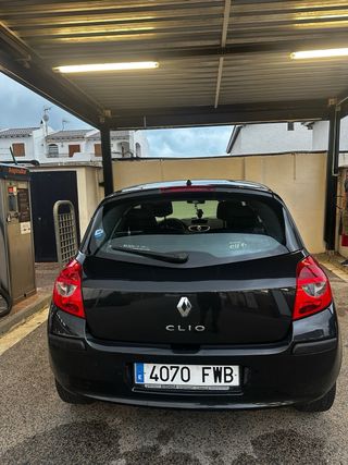 Renault Dynamique 2007