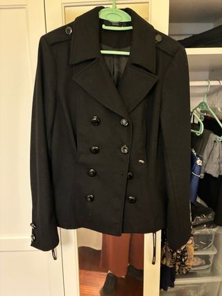 Cappotto nero doppiopetto