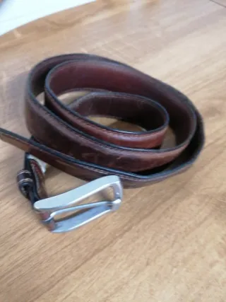 Cinturón de cuero marrón para caballero